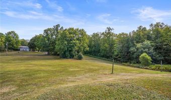 39128 Crestview Rd, Leetonia, OH 44431