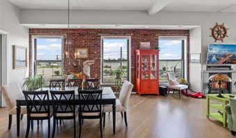 7 Alby St 2, Alton, IL 62002