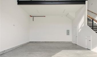 55 John Clarke Rd 3, Middletown, RI 02842