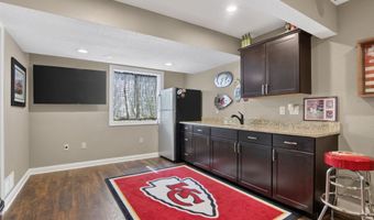2618 3rd Ave SW, Altoona, IA 50009