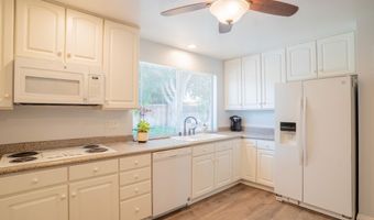 1584 Prima Ct, Camarillo, CA 93010