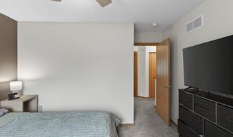 15516 Float Ln 137, Apple Valley, MN 55124