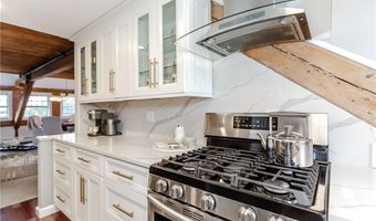 40 Web Ave 18, North Kingstown, RI 02852