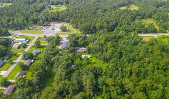 8474 Woolmarket Rd, Biloxi, MS 39532