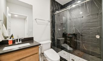 42051 NIGHT NURSE Cir, Ashburn, VA 20148