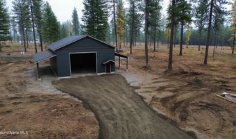 102 Wallace Ln, Blanchard, ID 83804