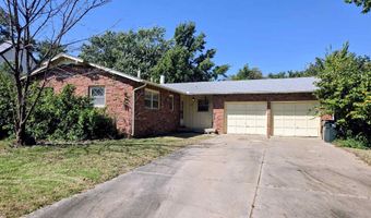 6114 Edinburg St, Bel Aire, KS 67220