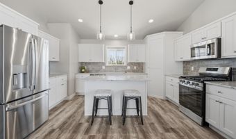 5749 N SEQUOIA Dr, Appleton, WI 54913