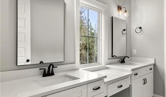 0004 HUNTERS HILL Ln, Auburn, AL 36830