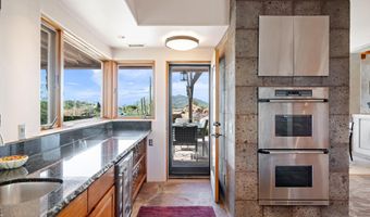 8320 E Concho Ln, Carefree, AZ 85377