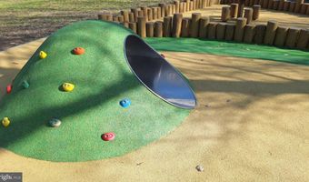 6 SEPIA Sq He, Ashburn, VA 20147