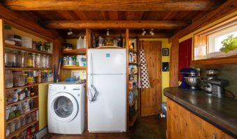 211 Vera Cruz Rd, Capitan, NM 88316