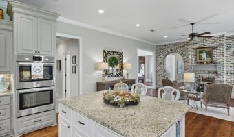 513 Devereaux Dr, Brandon, MS 39042
