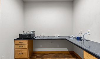 4013 E BENVALLEY Dr, Appleton, WI 54913