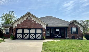 416 Brittany Ct, Aurora, MO 65605