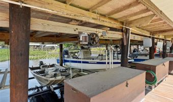 1640 JUNO Trl 205A, Astor, FL 32102