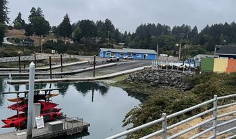 97818 HANSCAM Ln, Brookings, OR 97415