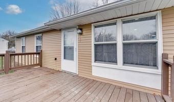 2148 Champagne Dr, Ann Arbor, MI 48108