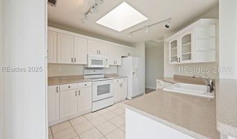 6 Village North Dr 119, Hilton Head Island, SC 29926