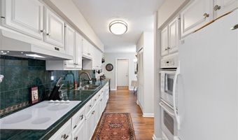 731 Creekside Dr 38, Aurora, OH 44202