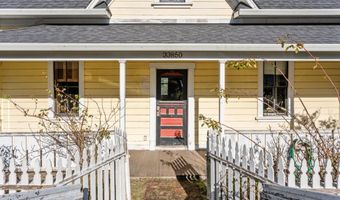 33850 East Ln, Albion, CA 95410