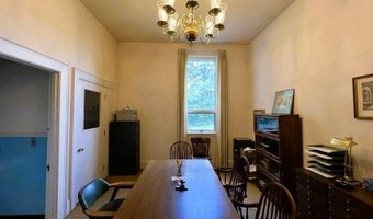 2 Howard St, Augusta, ME 04330