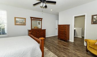 9239 Thames Dr, Avon, IN 46123