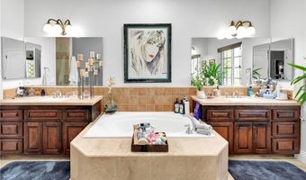 19420 Red Feather Rd, Apple Valley, CA 92307