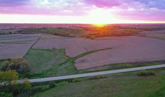 01 Vine Ave, Ainsworth, IA 52201