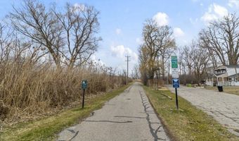 600 Cherry St, Algonac, MI 48001