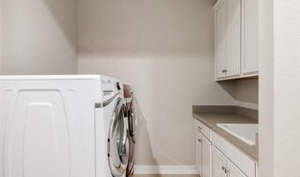 27430 E Lakeview Dr, Aurora, CO 80016