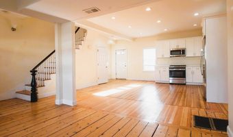 4-16 Humboldt Pl, Boston, MA 02127