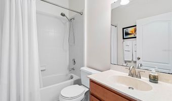 5335 CLOVER MIST Dr, Apollo Beach, FL 33572