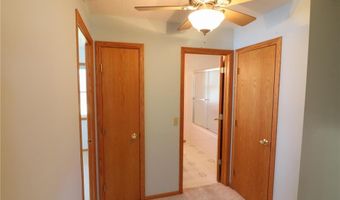 141 Strese Ln, Apple Valley, MN 55124