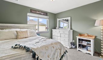 39 N 6th St, Baltic, SD 57003