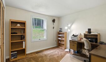 58 ORCHARD Rd, Fleetwood, PA 19522