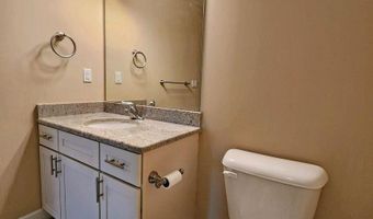 5643 Arbor Chase Dr, Ann Arbor, MI 48103