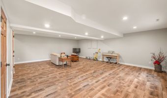 8065 NE 25th Ave, Altoona, IA 50009