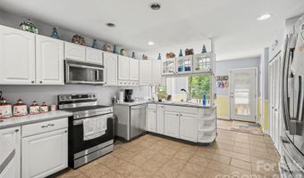 433 Foster Lake Rd, Blacksburg, SC 29702
