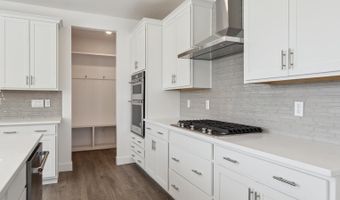 1930 Chaffee Crest Dr, Berthoud, CO 80513