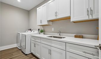 735 N GEORGE MASON Dr, Arlington, VA 22203