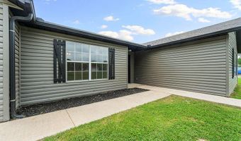 144 Riverview Dr, Anderson, MO 64831