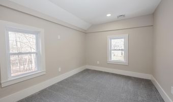 16 Church St, Belmont, NH 03220