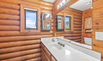 11597 Corp Ranch Rd, Ashland, OR 97520