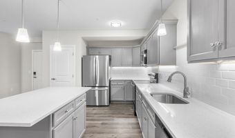 64 E Mitchell Ave 17, Cheshire, CT 06410