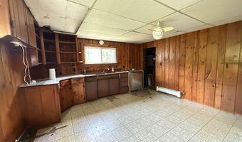 1433 Mill St, Algonac, MI 48001
