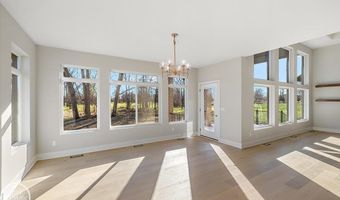 880 Hemlock Dr, Addison, MI 48370