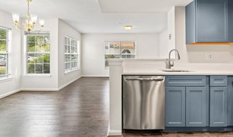 10401 BEACON RIDGE Dr 8-101, Bowie, MD 20721