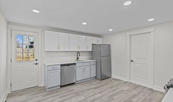 35 Church St, Allentown, NJ 08501