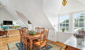 63 Coggeshall Ave, Newport, RI 02840